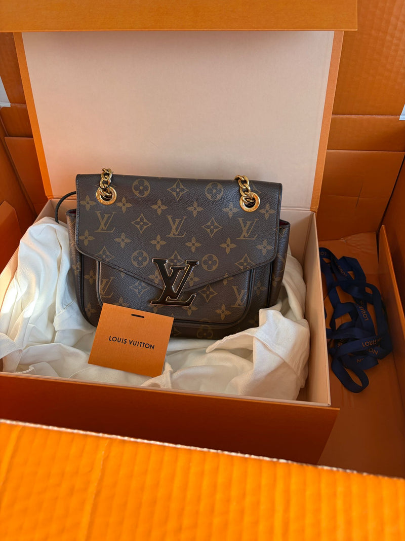 Louis Vuitton Passy PM